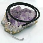 Rund snor 4 mm massiv gummikæde i naturgummi med sølvfarvet spænde