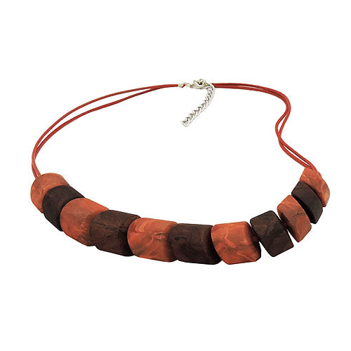 Halskæde skrå perle plastik brun-rustbrun snor rustbrun 45 cm