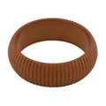 Armbånd 85x26 mm lysebrun rillestruktur i plast