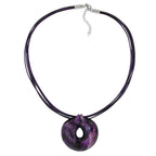 Kæde 52 mm plastikvedhæng amulet lilla marmoreret snor lilla 55 cm
