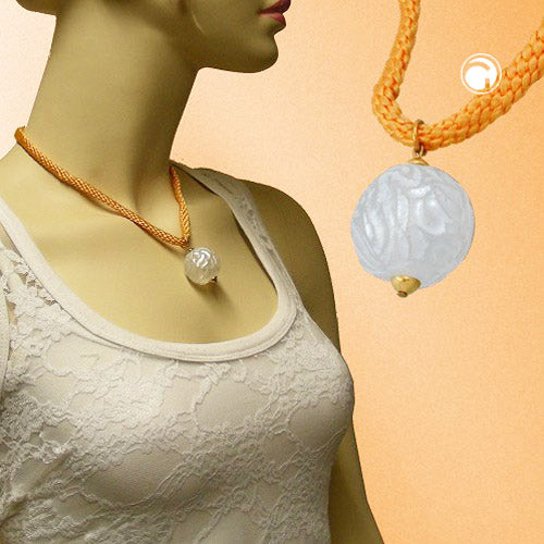 Kæde 24mm tekstureret perle voksagtig hvid plastik 5mm tekstilsnor orange 45cm