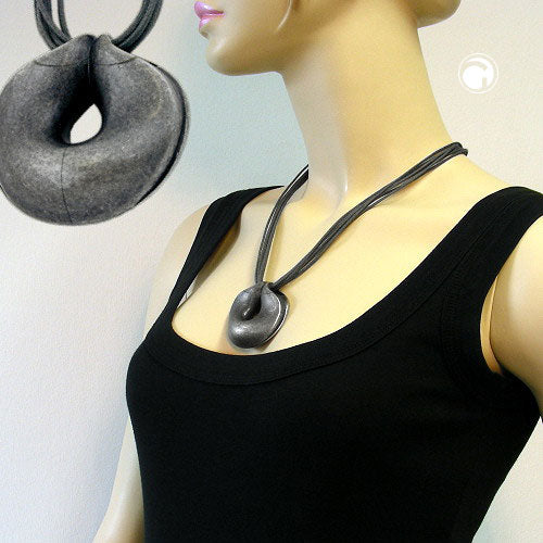 Kæde 52mm plastikvedhæng Amulet Antik Sølvsnor Grå 55cm