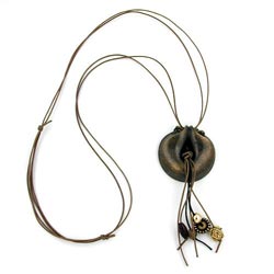 Kæde 52mm vedhæng Amulet Plastik Antik Messingsnor Brun 100cm
