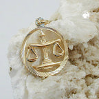 Vedhæng 15mm Zodiac Libra 9Kt GULD