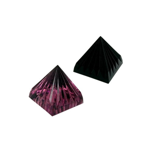 Borddekoration 28x30mm 3 små pyramider lavet af glas 2x sort 1x lilla