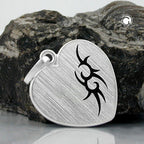 Vedhæng 23x22mm hjerte med stammesort lakeret Frosted Silver 925