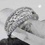 Ring 9 mm med zirkoniaer skinnende diamant rhodiumbelagt sølv 925 ring størrelse 58